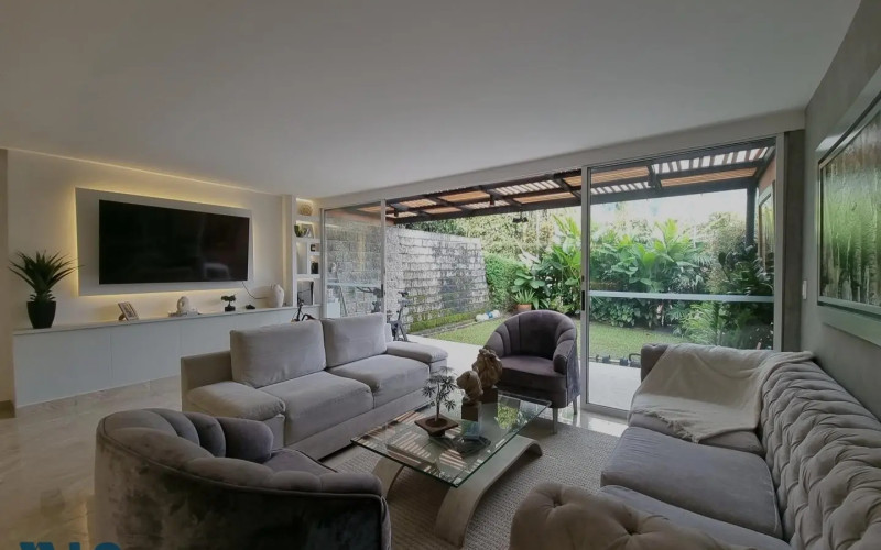 Casa en Envigado en El Chocho