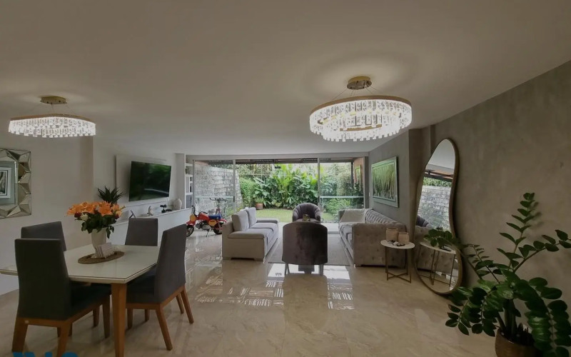 Casa en Envigado en El Chocho