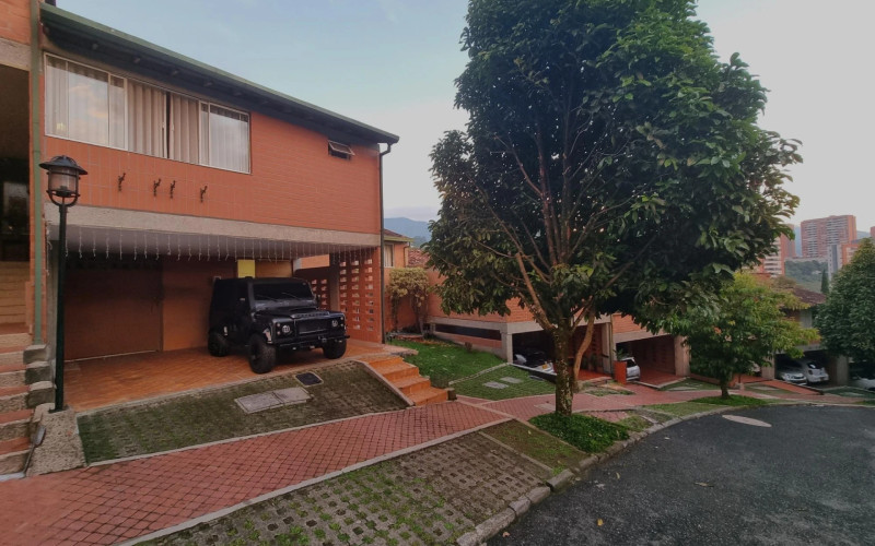 Casa en Envigado en El Chocho