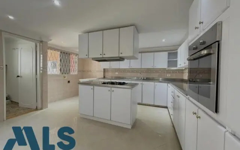 Apartamento en Medellín en Laureles
