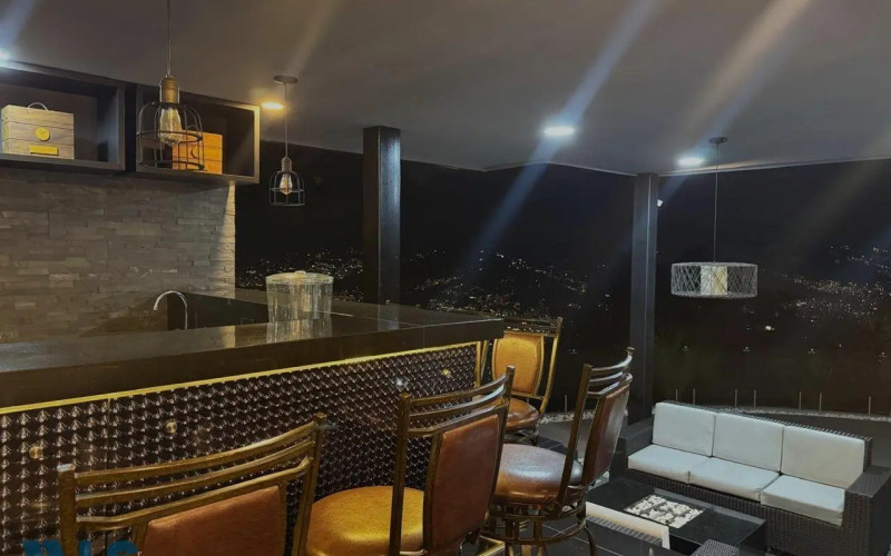 Casa en Medellín en El Poblado