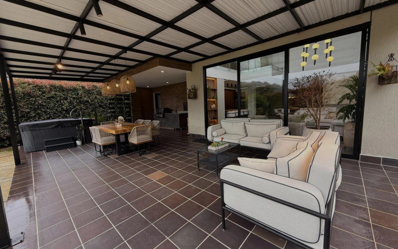 Casa en Envigado en V. Perico