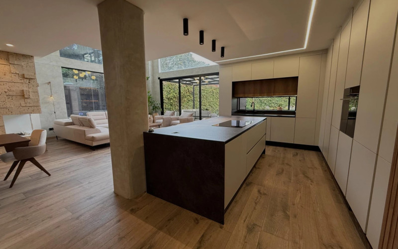 Casa en Envigado en V. Perico