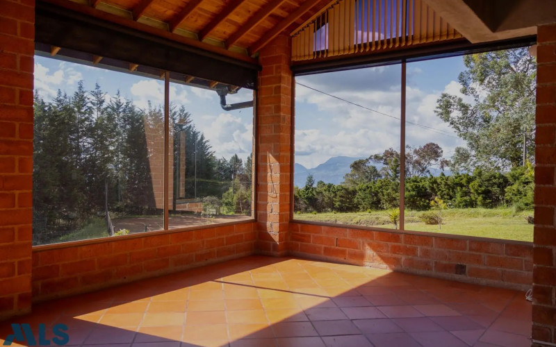 Casa en Santa Elena en Rural