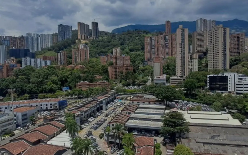 Apartamento en Medellín en Ciudad del Rio