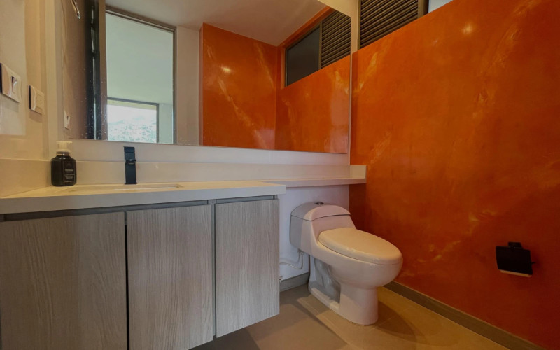 Apartamento en Medellín en Altos del Poblado