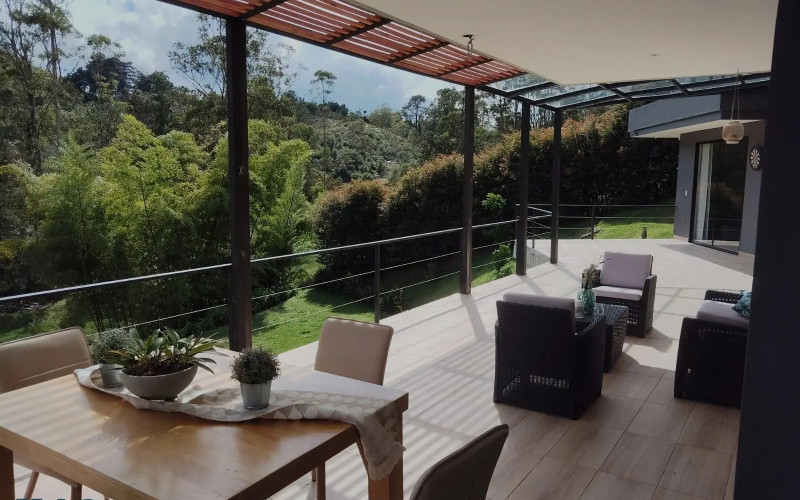 Casa en San Vicente en Autopista Medellín - Bogotá
