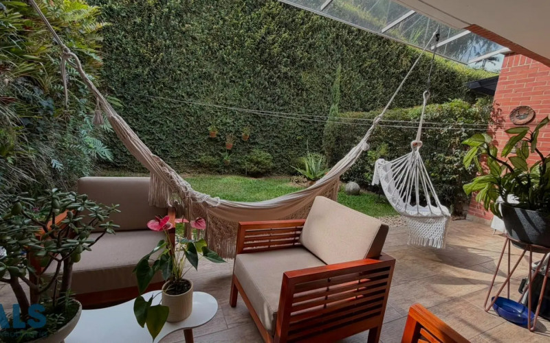Casa en Envigado en El Esmeraldal