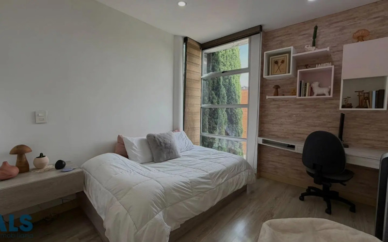 Casa en Envigado en El Esmeraldal