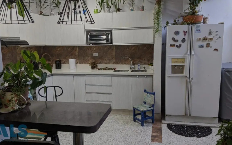 Casa en Medellín en La Castellana