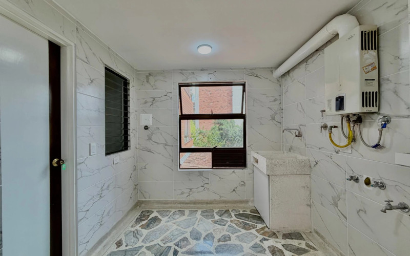 Apartamento en Medellín en Las Lomas Nº 1