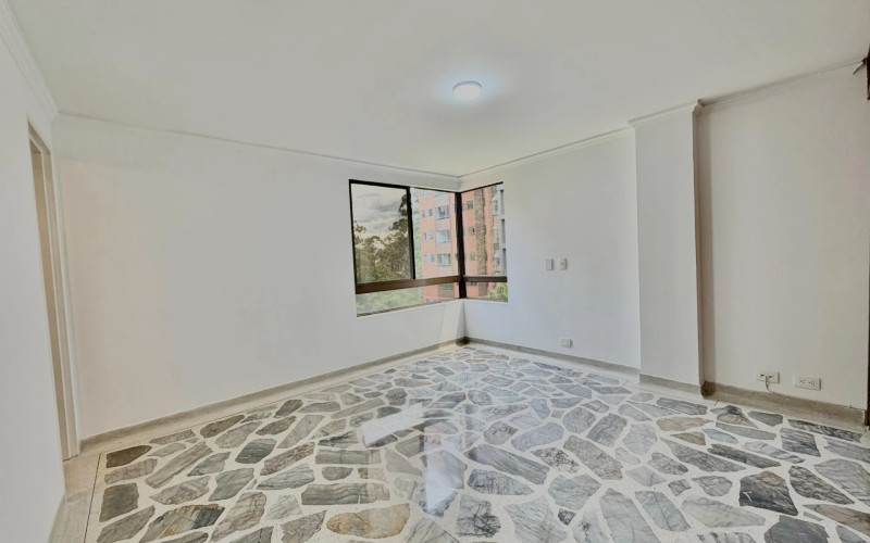 Apartamento en Medellín en Las Lomas Nº 1