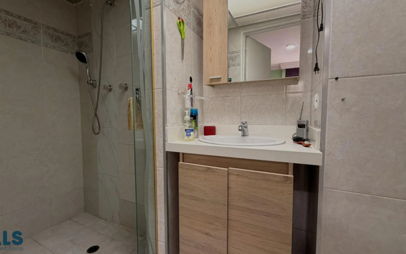 Apartamento en Medellín en Los Colores