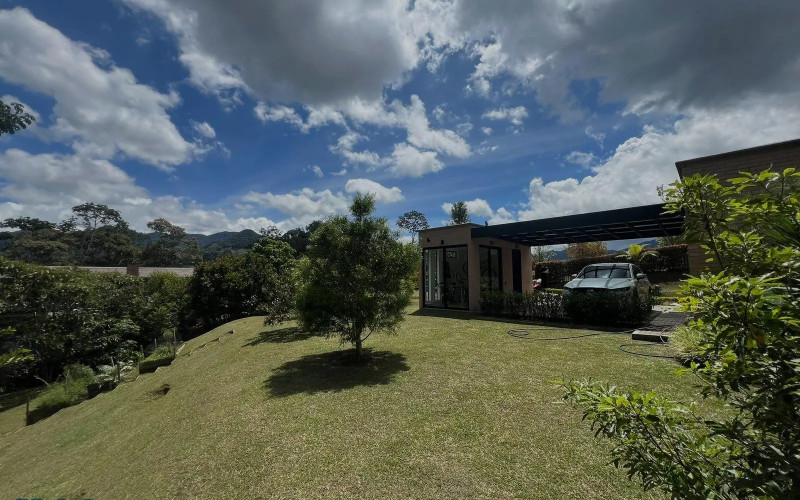 Casa en La Ceja en V. EL Capiro
