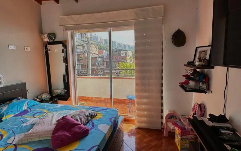 Casa en Medellín en Robledo
