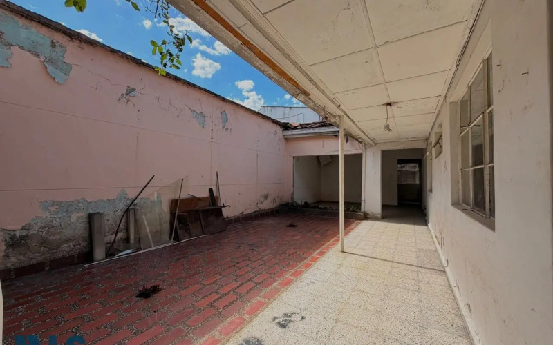 Casa en Medellín en Manila