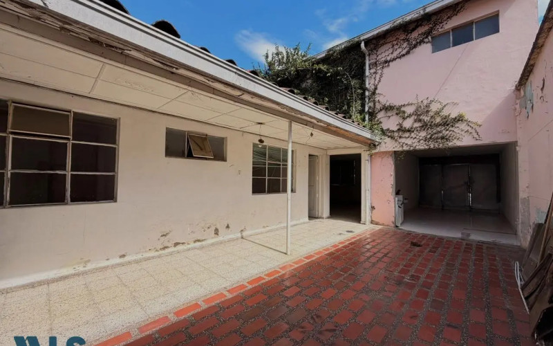 Casa en Medellín en Manila