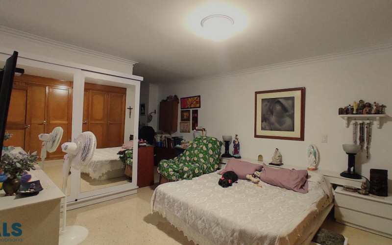 Apartamento en Medellín en Laureles