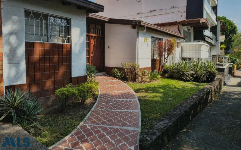 Casa en Medellín en Las Acacias