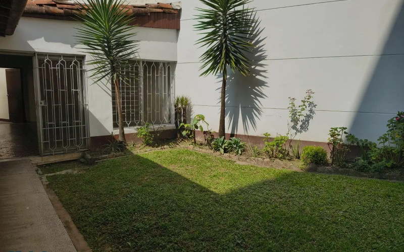 Casa en Medellín en Las Acacias
