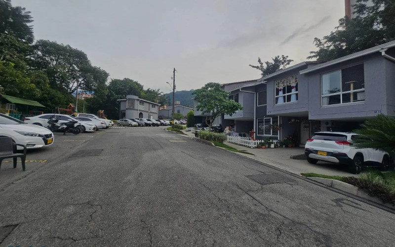 Casa en Envigado en Las Antillas