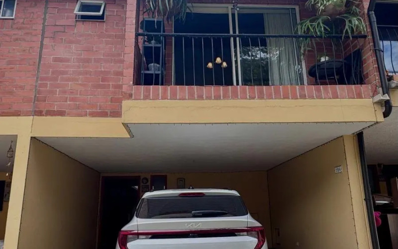 Casa en Envigado en La Cuenca