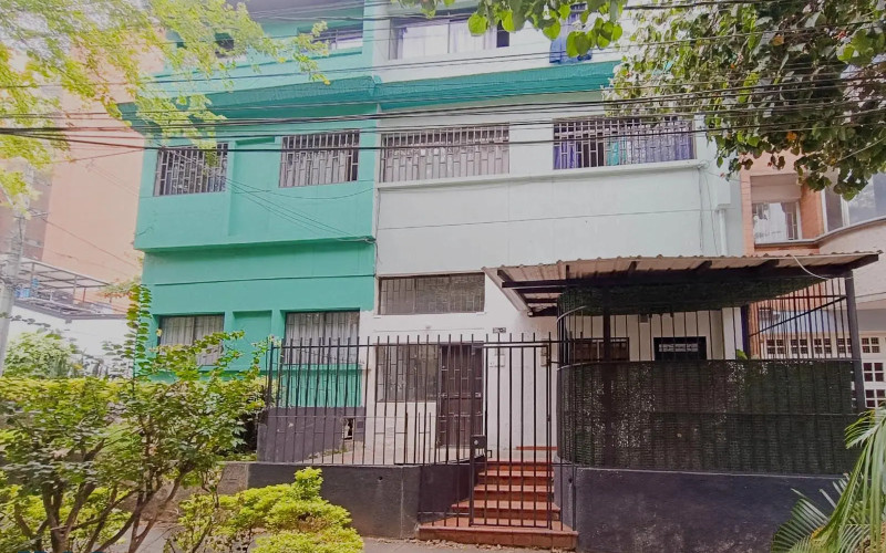 Apartamento en Medellín en Laureles