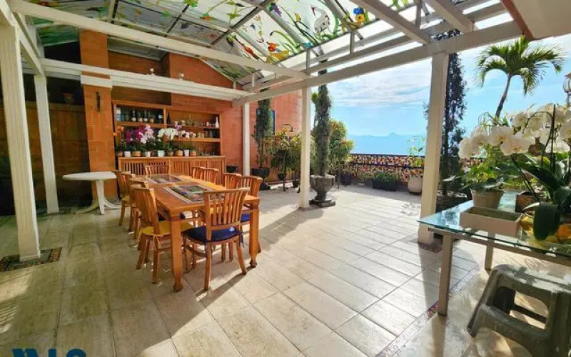 Apartamento en Medellín en El Tesoro