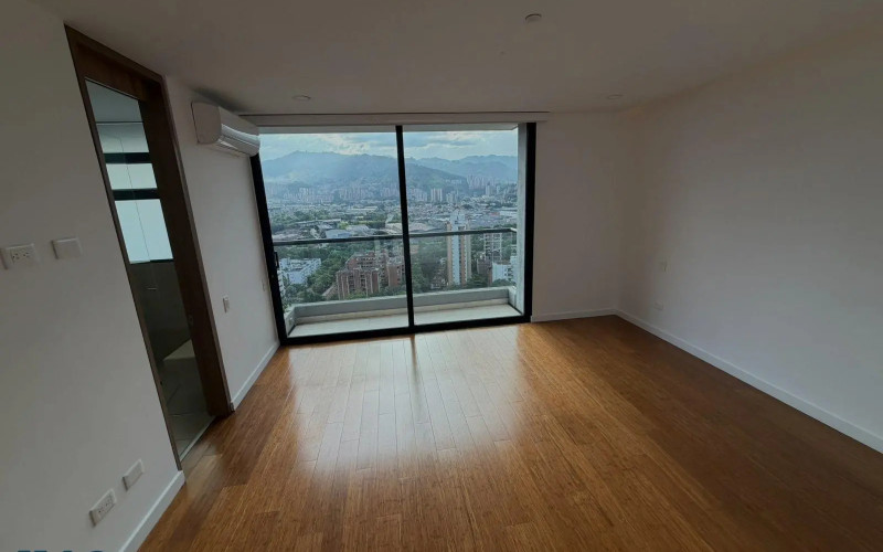 Apartamento en Medellín en Santa Maria de los Angeles