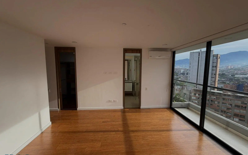 Apartamento en Medellín en Santa Maria de los Angeles