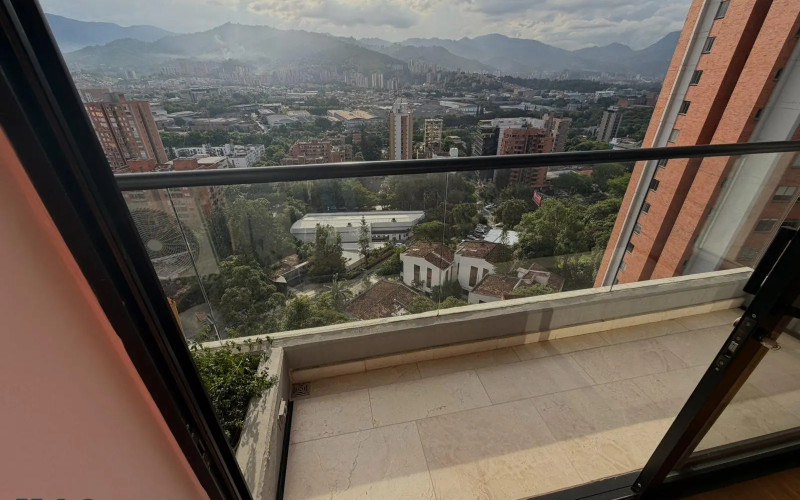Apartamento en Medellín en Santa Maria de los Angeles