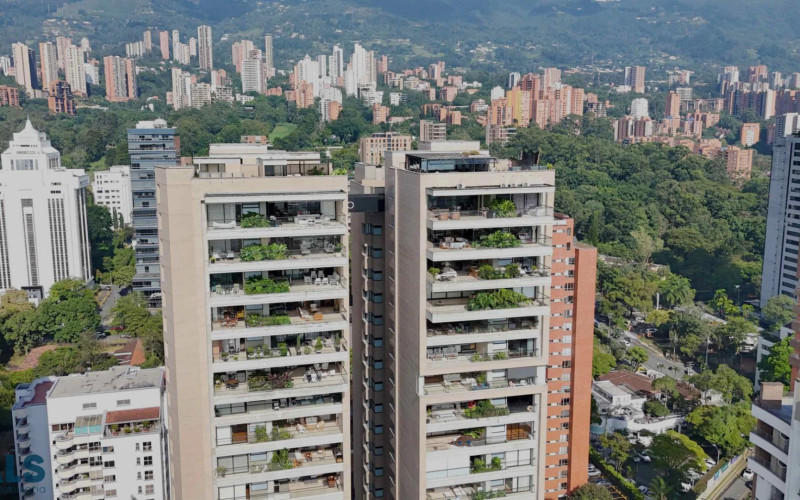 Apartamento en Medellín en Santa Maria de los Angeles