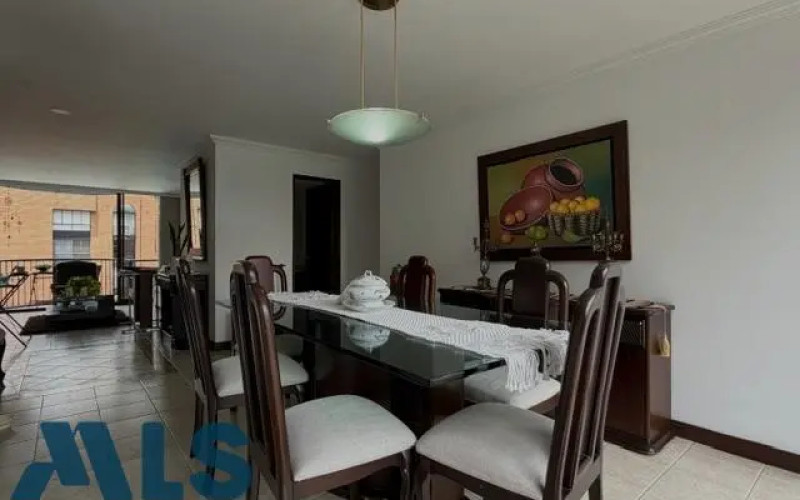 Apartamento en Medellín en Milla de oro