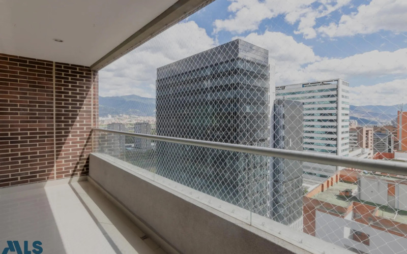 Apartamento en Medellín en Ciudad del Rio