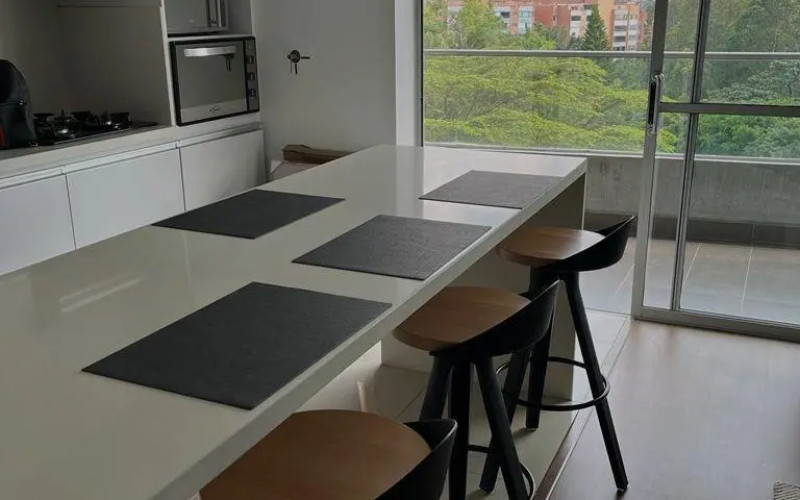Apartamento en Medellín en Las Lomas Nº 2