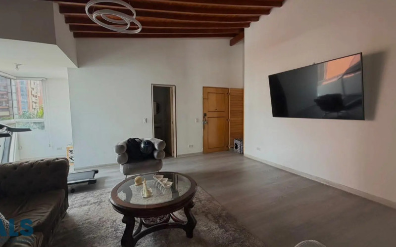 Apartamento en Medellín en Laureles