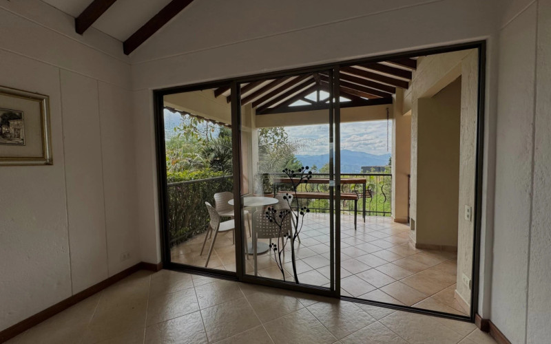 Casa en Envigado en Loma del Escobero