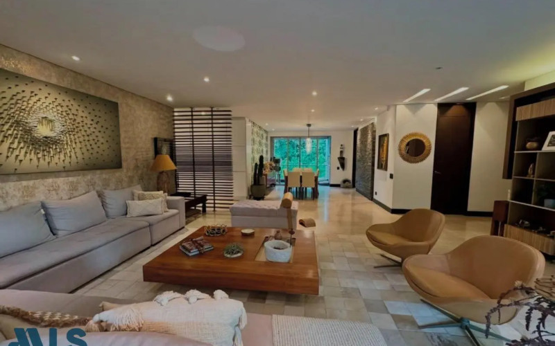 Apartamento en Medellín en Altos del Poblado