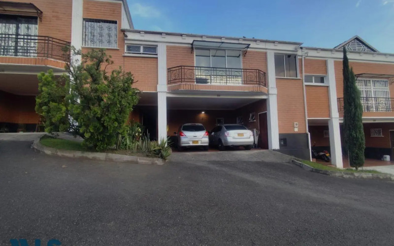 Casa en Medellín en El Poblado