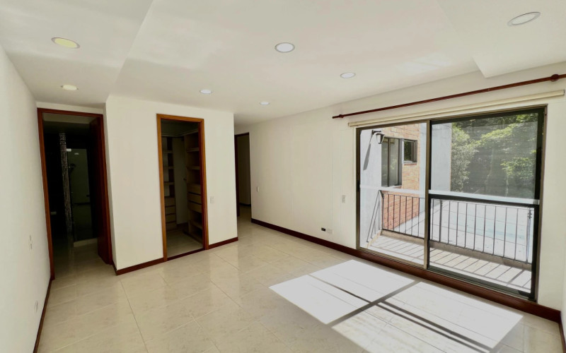 Apartamento en Envigado en Loma de Benedictinos