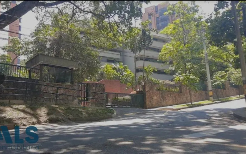 Apartamento en Medellín en La Tomatera