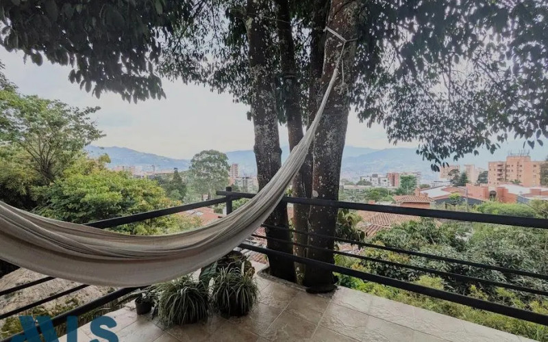 Casa en Medellín en Los Balsos Nº 1