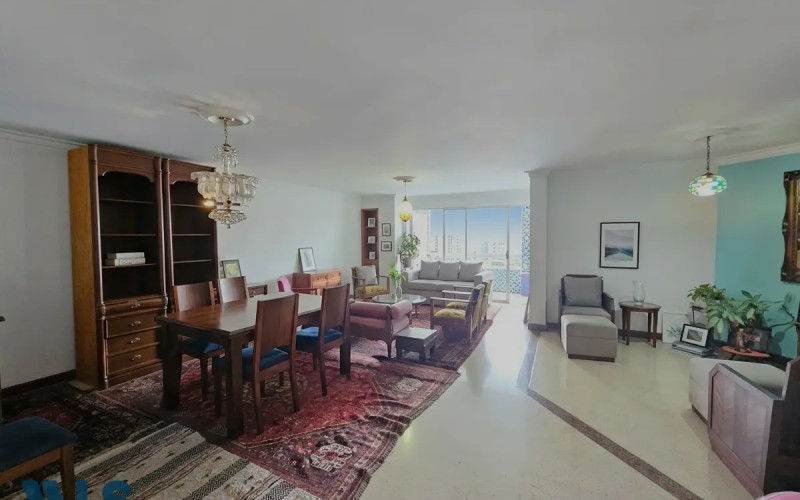 Apartamento en Medellín en Laureles