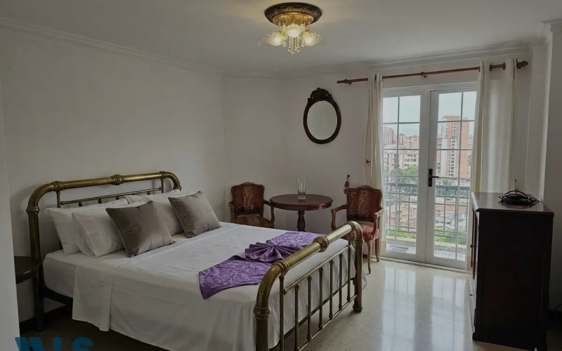 Apartamento en Medellín en Laureles