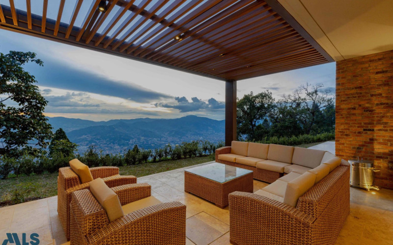 Casa en Medellín en Las Palmas