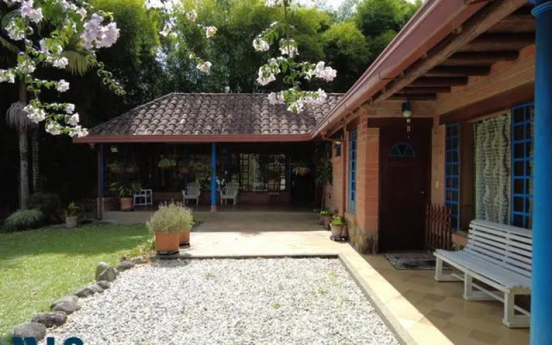 Finca Recreativa en El Retiro en V. la Lorena