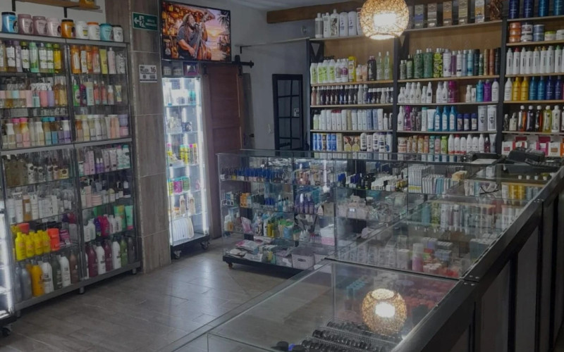 Local Comercial en El Retiro en Centro
