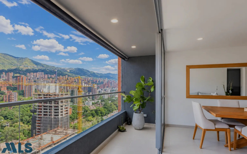 Apartamento en Medellín en Ciudad del Rio