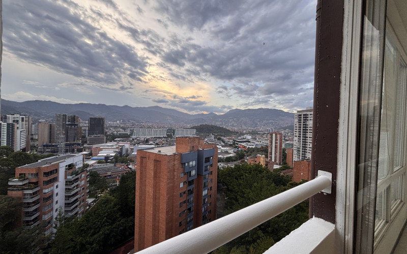 Panoramic views from an exceptionally well-connected Medellín address
