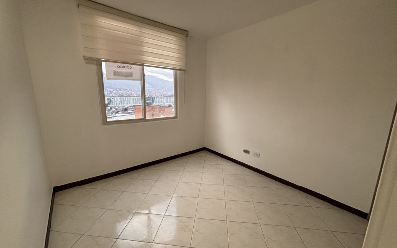 Panoramic views from an exceptionally well-connected Medellín address